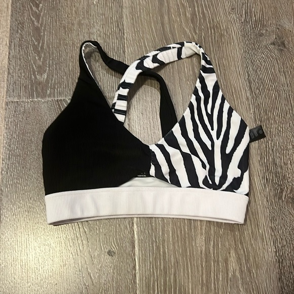 Beach Riot Top - Picture 2 of 4